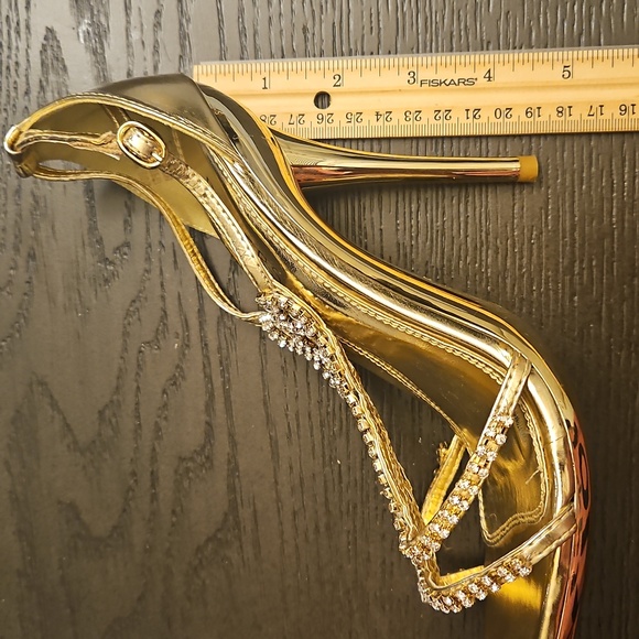 Rhinestone strappy heels! - Picture 9 of 10